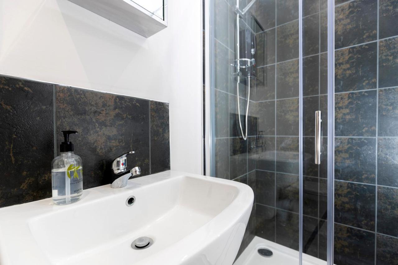 Avery House 2 - Two Bedroom With Outdoor Terrace By Bpne Darlington  Esterno foto